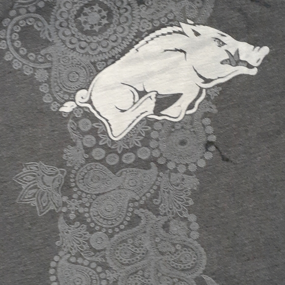 Razorback T - Picture 3 of 3